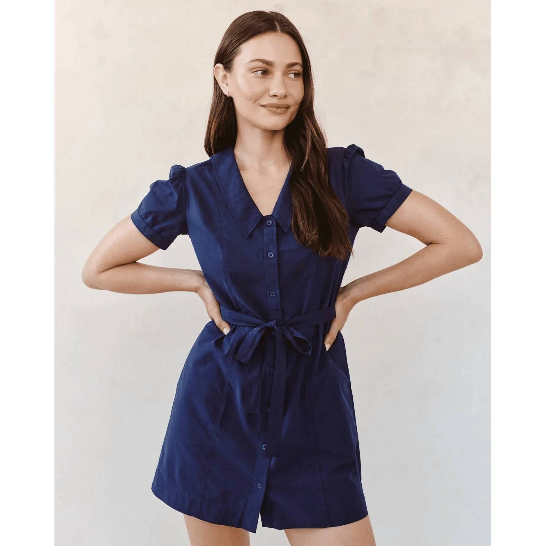 New Bella Dahl Short Sleeve Seamed Puritan Collar Dress In Noir Navy
